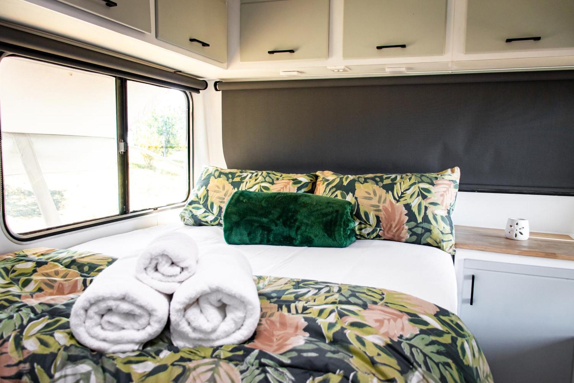 Tranquility Farmstays วินเทอร์ตัน ภายนอก รูปภาพ